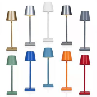 China New Design EUROPEAN Custom Colors IP54 Party Indoor Multicolor Home Decoration Options RGB Modern Led Bar Table Lamp for sale