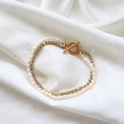 China FASHIONABLE Minimalist Shining Bracelet Double Layers Zircon Natural Pearl Chain Bracelet For Women Wedding Party Jewelry Gift for sale