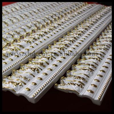 China Decorative Polyurethane 1.2meter Ceiling Mount PU Material White With Gold Painting Crown Mount for sale