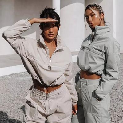 China Jogging Crop Anorak Top Jacket Half Zipper Anti-Wrinkle Custom Pullover Jogger Two Piece Pants Set Women for sale