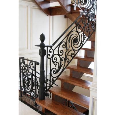 China Indoor Classic Stair Guardrail Wrought Iron Stair Gate for sale