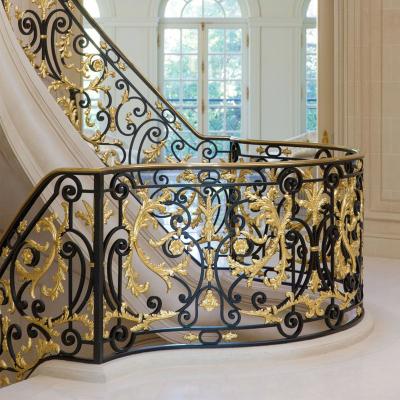 China Ringhiera Delle Scale Luxury Interior Wrought Traditional Iron Stair Balusters for sale