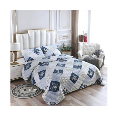 China Morden Recommend Soft Breathable Thin Summer Geometric Quilted Bedspread for sale