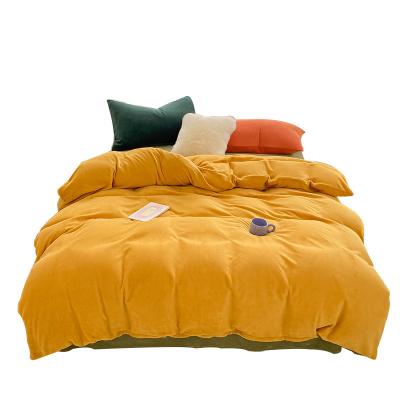 China Various Size Viable Cheap Price Hotel Home Knitted Velvet 4pcs Bedding Set for sale