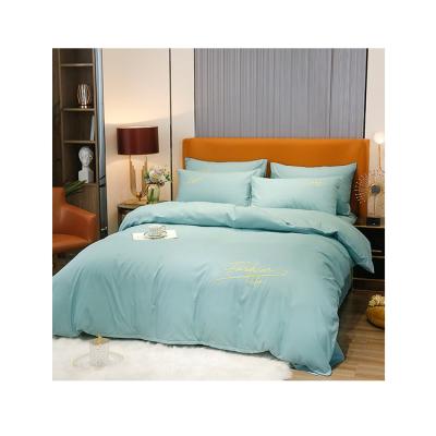 China Eco-Friendly Nondisposable 100% Cotton 5 Star Hotel Embroidery Bedding Set for sale