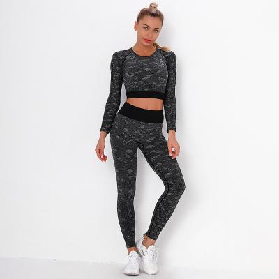 China Camouflage Jacquard Yoga Long Sleeve Fitness Suit Breathable Knitted Striped Pants Fit Gaiters Sport Women Seamless Legging for sale