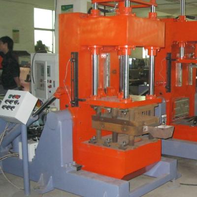 China Tilting Hydraulic Pressure Aluminum Die Casting Machine , Gravity Aluminum Casting Machine Customized Customized for sale