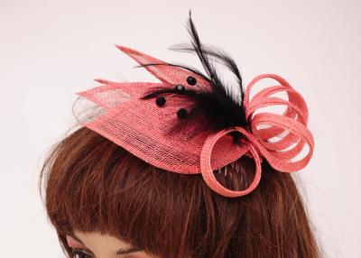 Chine Forme de feuilles rouge Sinamay Fascinator/cheveux Fascinators avec la plume pour le banquet à vendre