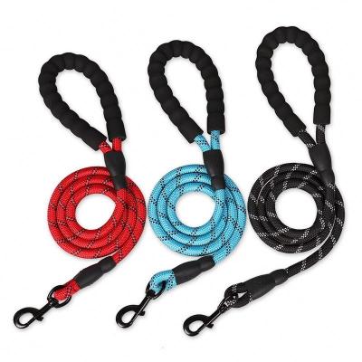 China Hot Selling Stocked Dog Pet Traction Nylon Rope for sale