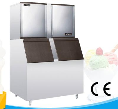 China Crystal / Clear 910KG Ice Making Machine For Fast Beverage Cooling for sale