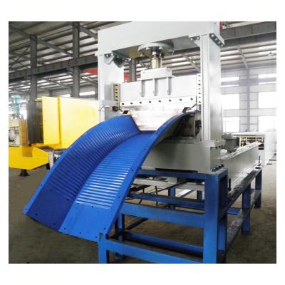 China 680mm Common Screw Sheet Metal Roofing Rolls Rolling Machine Price for sale