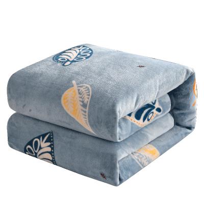 China Customized Cheap Super Soft Printed Design PORTABLE China Coral Flannel Fleece Blankets Wholesale Solid Colors for sale