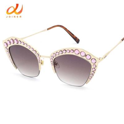 China Black Oversized Sunglasses 2022 Fashion Rhinestone Best Ladies Fashion Sun Glasses For Women for sale