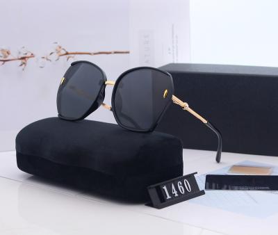 China Fashion sunglasses 2022 new polarized sunglasses for men and women, pearl sunglasses fashion trend thin frame big face round glasses for sale