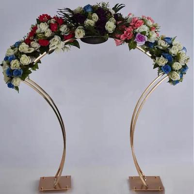 China Easy Hot Sale Wedding Table Centerpieces Gold Arch Flower Stands for sale