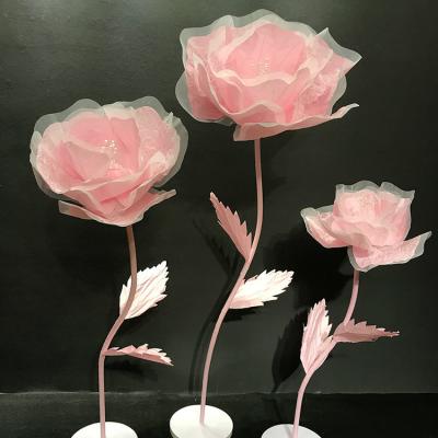 China Easy Unique Style Wedding Props Artificial Wire Flower 3 Piece Set Road Guide Wedding Design Party Decoration for sale