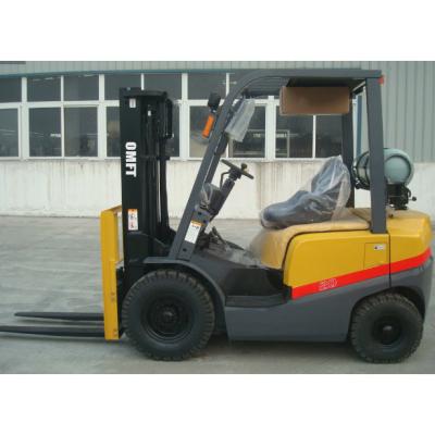 China 920mm Fork LPG Gasoline Forklift Carretilla Elevadora 2ton with Japanese Engine Clamps for sale