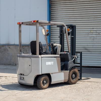 Chine Fuel Electric 2,5 tonnes 2500 kg 2 tonnes 3 tonnes 3,5 tonnes 4 tonnes 1,5 tonnes 4 roues chariot élévateur en caoutchouc en acier 3-7m Tcm/Linde/Yale/Toyota/Crown/Hyster/Heli/Hangcha à vendre