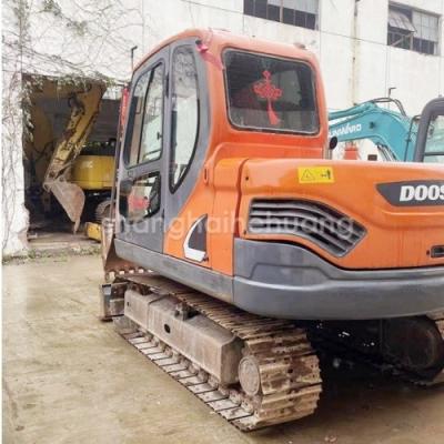 China Gebruikte techniek Doosan DX75 Crawler Excavator met 7350kg werkgewicht Te koop