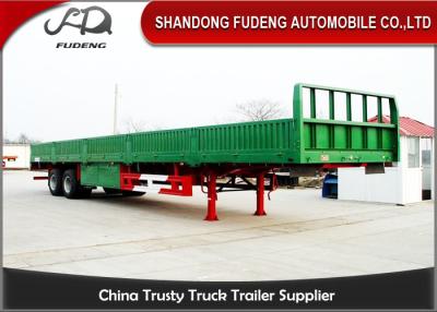 China 35 Ton Steel Livestock Trailers , 2 / 3 Axle Livestock Trailers Double-Chamber Brake for sale