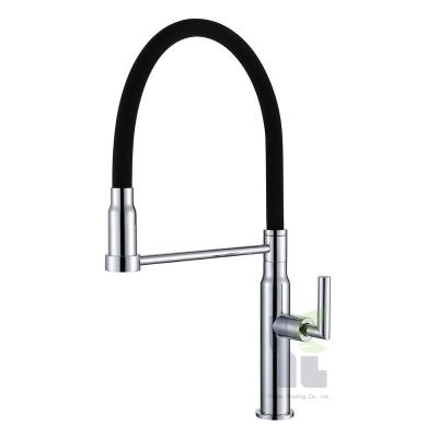 China Pull Out Spray Deck Mounted Solid Brass Chrome Plated Pull Out Kitchen Pull Down Single Cold Water Faucet for sale