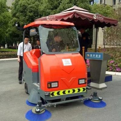 Китай Construction worksÂ   JC1900 Electric Road Garbage Sweeper Semi-enclosed Sweeper Cleaning Machine For Parks Hotels Resort продается