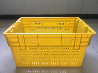 Cina Casse di plastica durevoli dell'alimento, impilanti il magazzino di CC dell'ortaggio da frutto di incastramento pp Mesh Crates in vendita