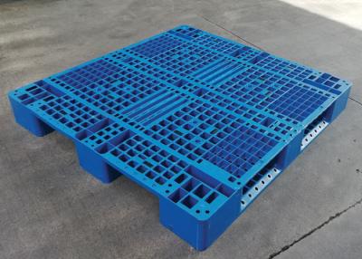 China 2000kg  Heavy Duty Plastic Pallets 8pcs Steel Reinforcing Inside for sale