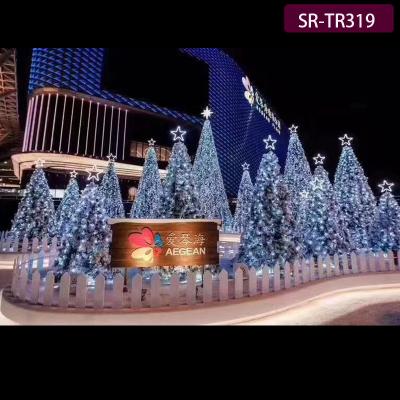 China New Large Outdoor Commercial Mainstreet 20ft 30ft Giant White Christmas Tree With Snow for sale