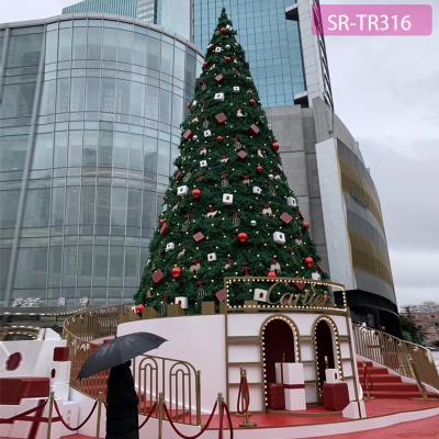 China New Large Outdoor Commercial Mainstreet 20ft 30ft Giant Christmas Tree With Decorations for sale