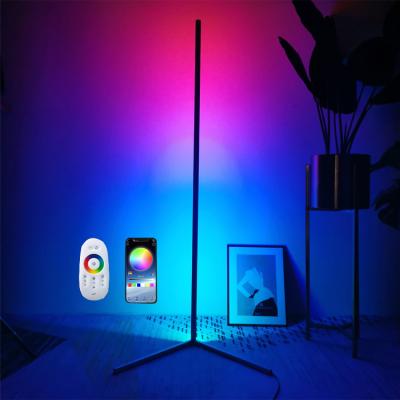 China Excellent Rainbow RGB Quality and Reasonable Price Black 24W Highlight RGB Triangular Position Led Corner Floor Lamp for sale