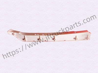 China Bumper right trim panel (wide - low) 812W41610-0022 for SITRAK HOWO C7H truck body parts for sale