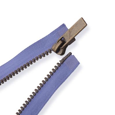 China Wholesale Custom Invisibility 5# Plastic Zipper Roll Zipper With Zipper Pull for sale