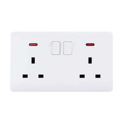 China With Universal 5 USB Ports Factory Supply Wall Power Socket Dual Hole Switched Outlet Dual Usb Charger Left Led Indicator for sale