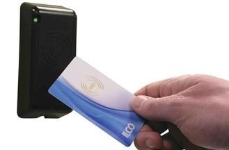 China 1 / 2 / S2048 125HZ RFID Payment Card PVC PET RFID Contactless Card For Printing for sale