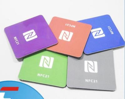 Cina Etichetta elettronica NFC 213 Adesivo NFC con stampa del logo personalizzato in vendita