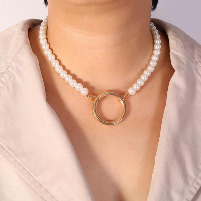 China FASHIONABLE Exaggerated Pearl Necklace Women's All-match Fashion Clavicle Chain Necklace for sale