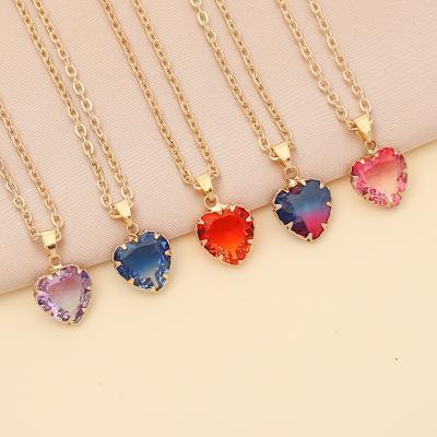 China Romantic Fashion Crystal Heart Necklaces For Women for sale