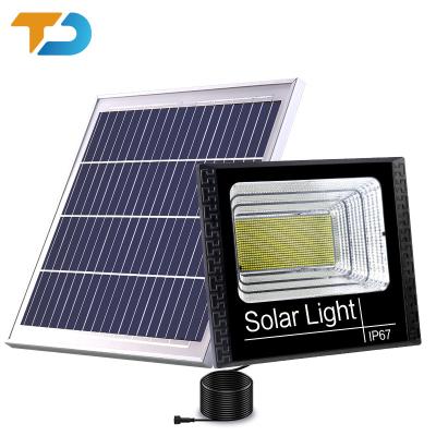 China Garden Solar Flood Light All in One Lighting 50w 80w 120w 200W LED Garden Reflector/Solar Aisle Light for sale