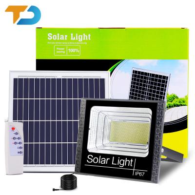 China Hotel led flood light small waterproof high quality 100w 200w 300w IP67 outdoor led solar flood light for sale