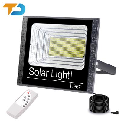 China Garden Tedian All In One Rechargeable Solar Flood Lighting 60w 100w 200W Solar Led Garden Flood Light Reflector for sale