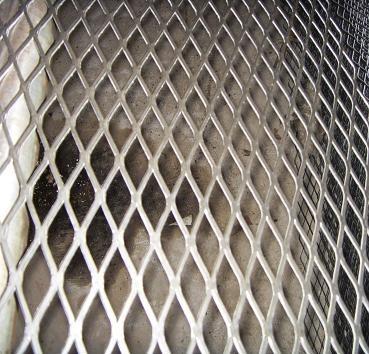 China Durable Anodizing Aluminum Expanded Metal Mesh Nets Expanded Metal Mesh Fence for sale