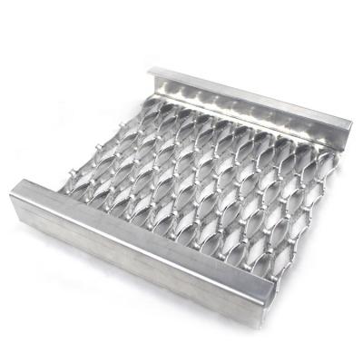 China Stair Metal Screen Perforated Non Slip Stainless Steel Stair Treads for sale