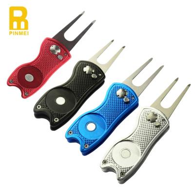 China Factory direct sale zinc alloy promotional black golf divot repair tool for golf for sale