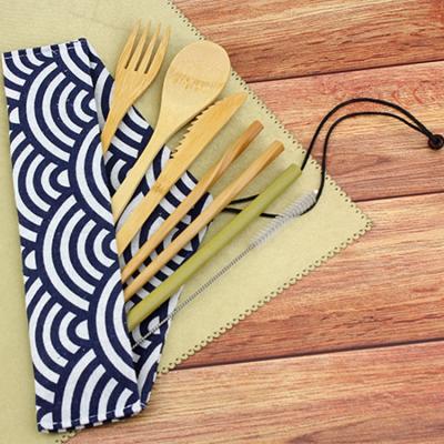 China Sustainable Eco-friendly Reusable Portable Flatware Set 6pcs Bamboo Cutlery Set With Linen Bag for sale