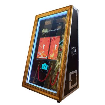 China Weightlight Flight Case Selfie Booth Touch Screen 55 Inch Mirror PhotoBooth With Printer and Camera for sale