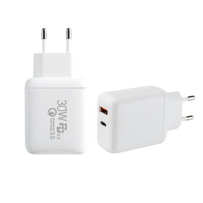 China Hot Selling Amazon PD 30W+QC3.0 Dual Port Wall Fast Charging Smart Mobile Phone Charger For iPhone 13 12 For Samsung for sale