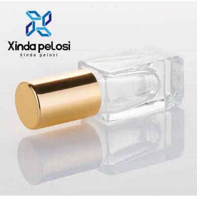 China Perfume de vidrio personalizado Oro Top Roller Botella tapa Fragancia Perfume Botella de vidrio Spray en venta