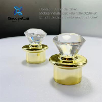 China Custom Color Screw Diamond Silver Cap Lid,Gold Cap For Cosmetic Bottles for sale