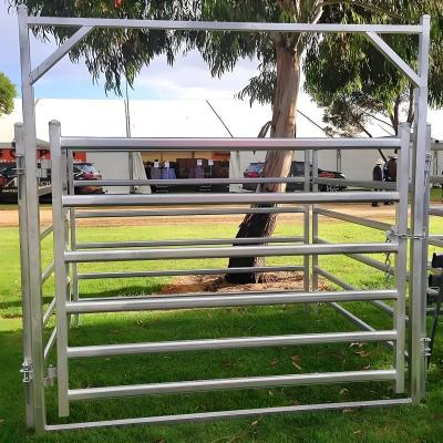 China USA Heavy Duty Livestock Fence Panel Anti Broken Horse Round Pen Panels for sale